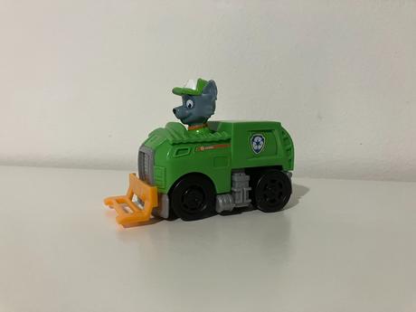 Recyklačné/smetiarske autíčko s figúrkou rockyho,