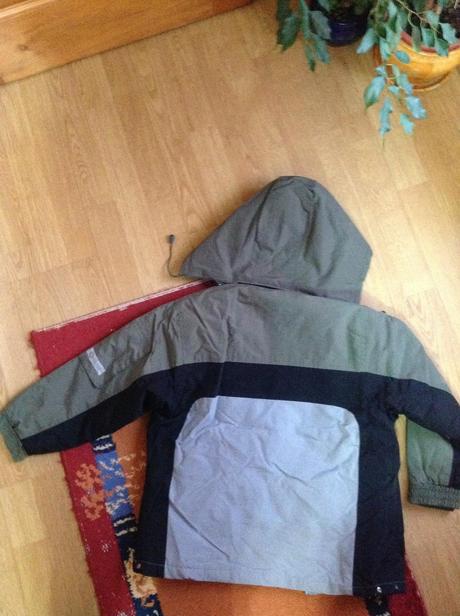 Zimušná vetrovka, 128