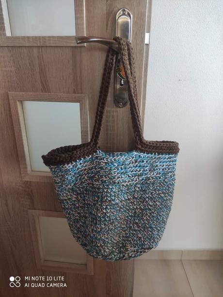 Ručne háčkovaná taška, 