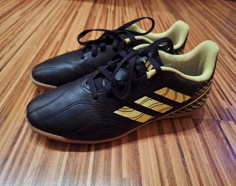 Futbalove halovky, adidas,35