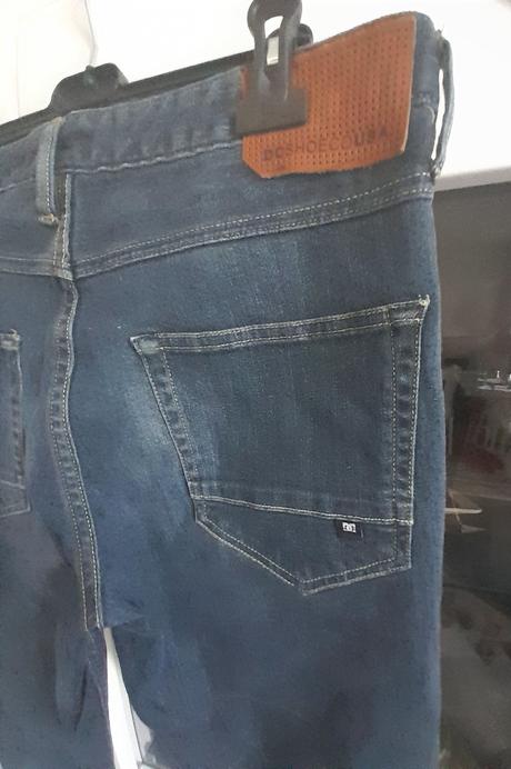 Dámske rifle rovného strihu, m