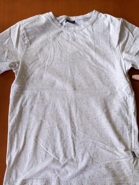 Tričko - strakaté, s