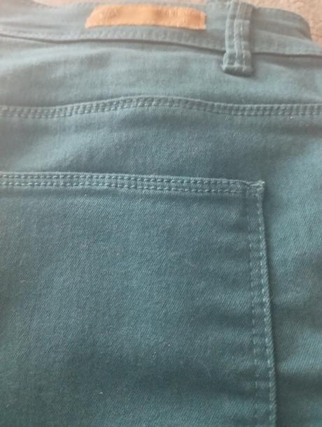 Tyrkysové nohavice, house,m