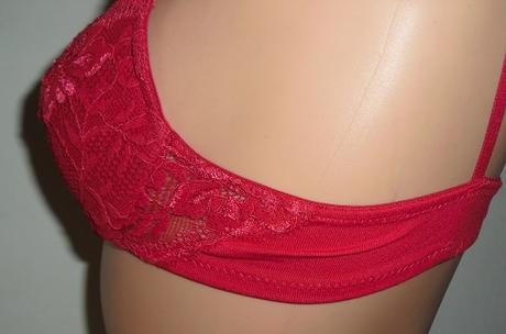 Cervena cipkovana podprsenka, 65b
