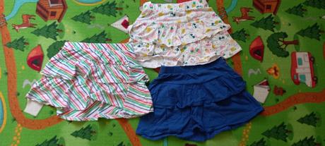 Sukne 3 krát, palomino,140