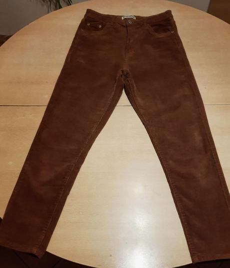 Predám dámske menčestrové nohavice pull&bear  veľ., pull&bear,s