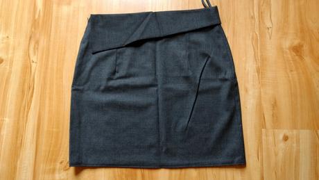 Elegantná suknička, s