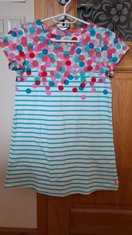 Predlzene tricko/kratke saty k leginam, 152