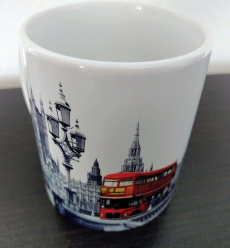 Oficiálny hrnček londýn big ben a červený autobus, 