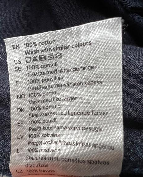 Elegantne tmavomodré kraťase, lindex,152