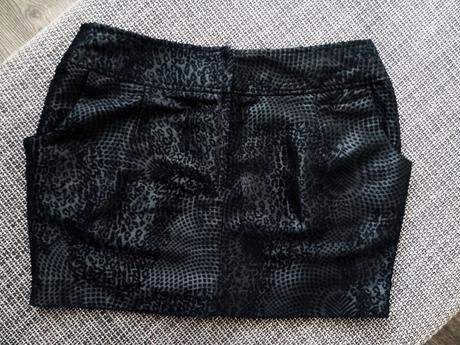 Extravagantná minisukňa s/m, george,m