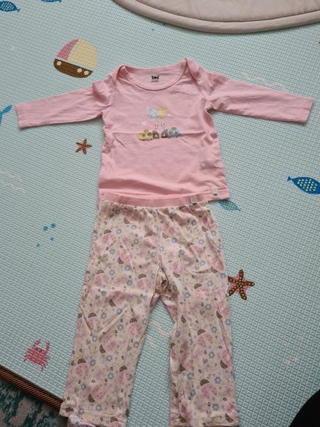 Krásne pyžamko, 80