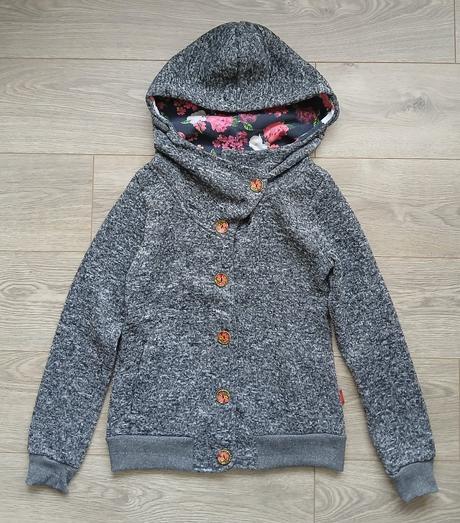 Mikina na gombiky, m / s