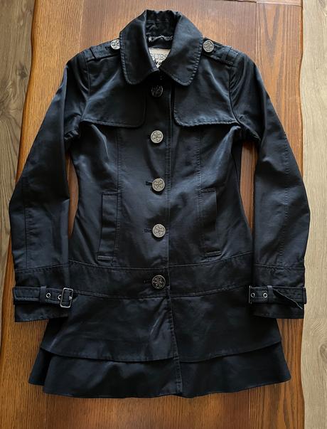 Elegantný kabátik/trenčkot guess, guess,xs