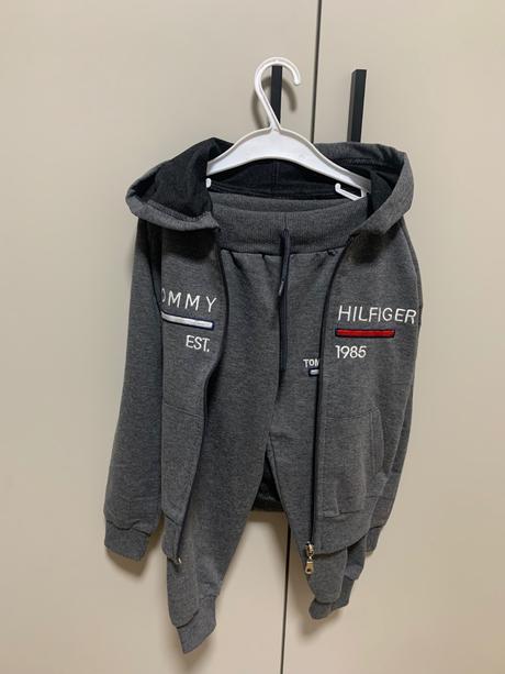 Sivá detská tepláková súprava, 98