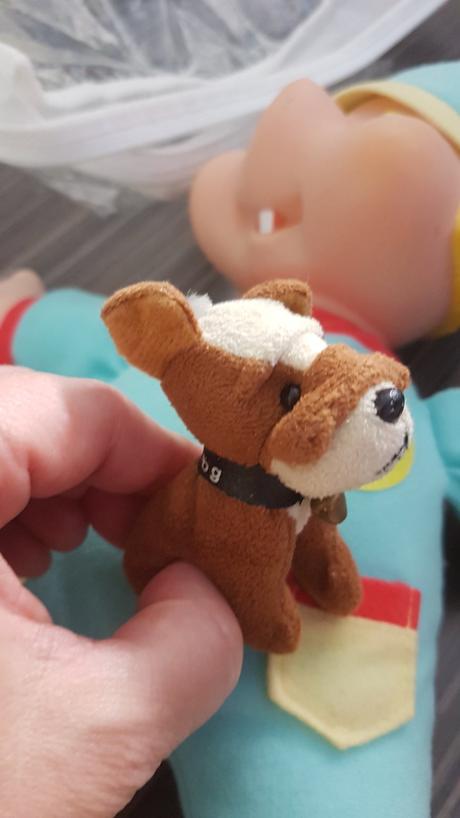 Malinký pes/psík s rolničkou, 