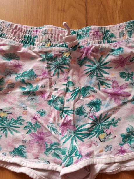 Dievčenské kratasy, dopodopo,122