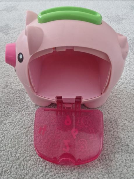 Prasiatko - pokladnička, 