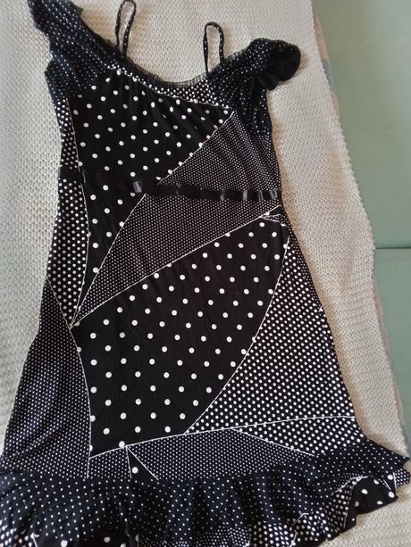 Krásne rozprávkové šaty, 40