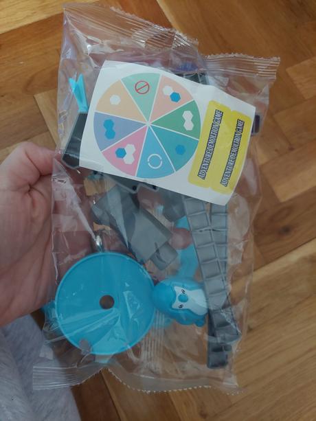 Hra tucniak na ladovci, 