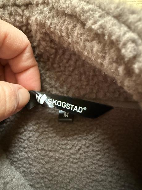 Barančekova bunda, skogstad,m