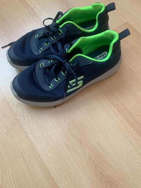 Botasky, skechers,37