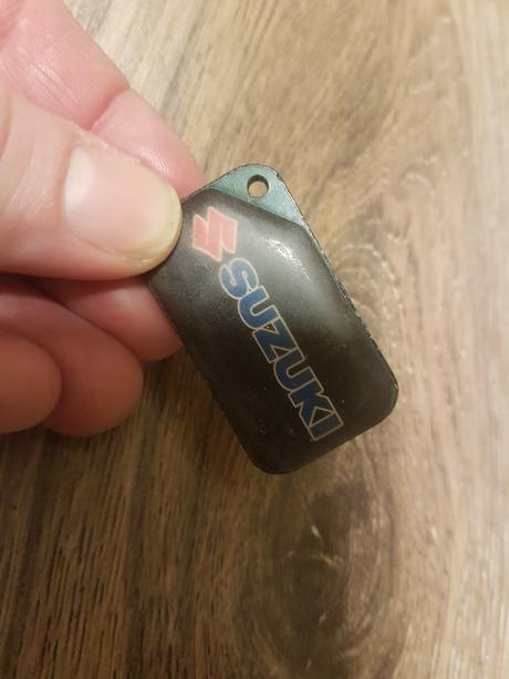 Prívesok na kĺúče suzuki, 