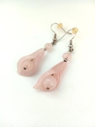 Náušnice z ruženínu, 