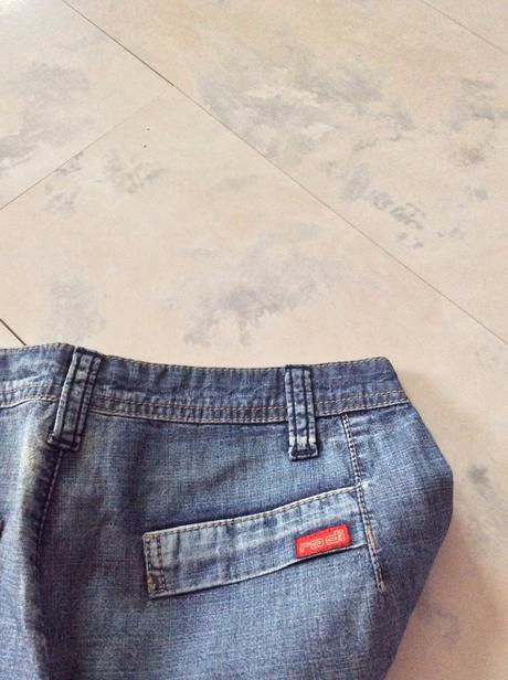 Capri rifle s vyšším pásom rodi, s