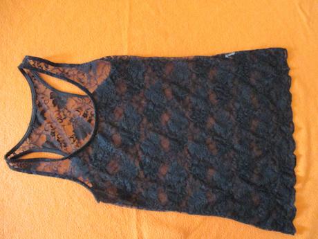 Krasne tielko/body z ciernej krajky velkost s, s