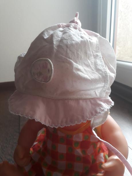 Klobucik na leto, 62