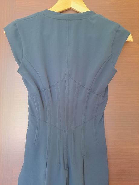 Exkluzivne saty / pencil / na prilezitost, 36