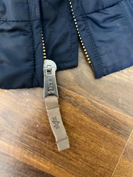 Alpha industries prechodná bunda vo farbe tmavomod, xs