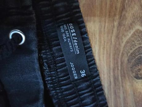 Rifle čierne elastické športové, denim,36