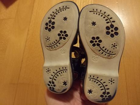 Letne sandalky-vnutorna dlzka 13 cm, 20