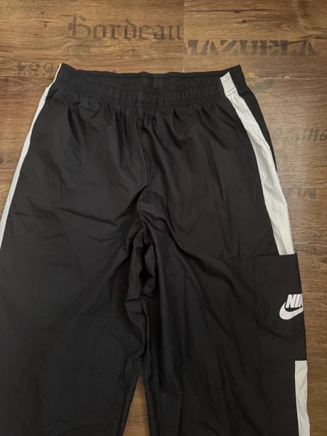 Ľahké šušťáky nike, nike,s