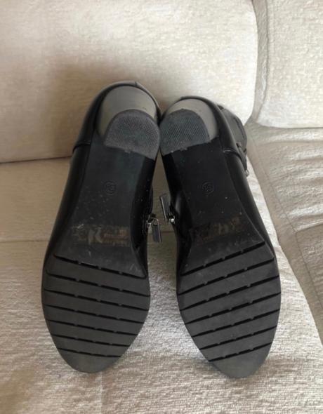 Čierne zateplené členkové čižmy 38, 38