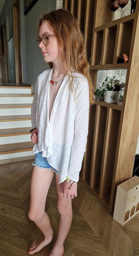 Sveter a čipkou, lindex,140