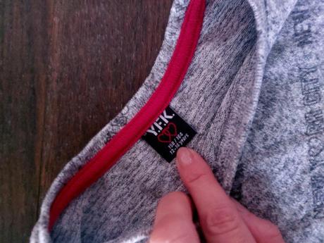 Jednoducha tenka mikinka super stav aj na telesnu, young dimension,170