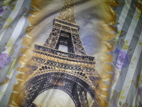 Tunika s eiffelovkou, 42