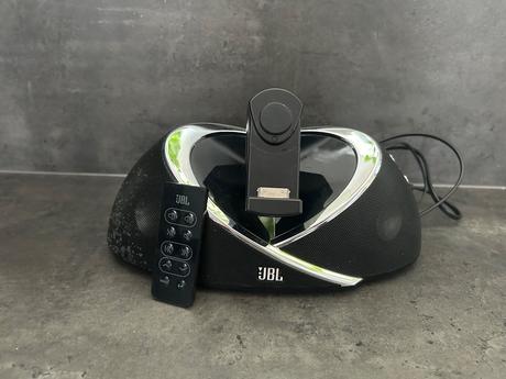 Jbl reproduktor,