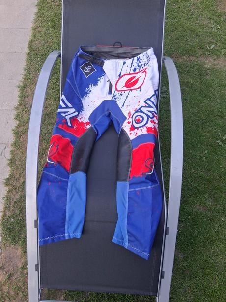 Moto nohavice, 30
