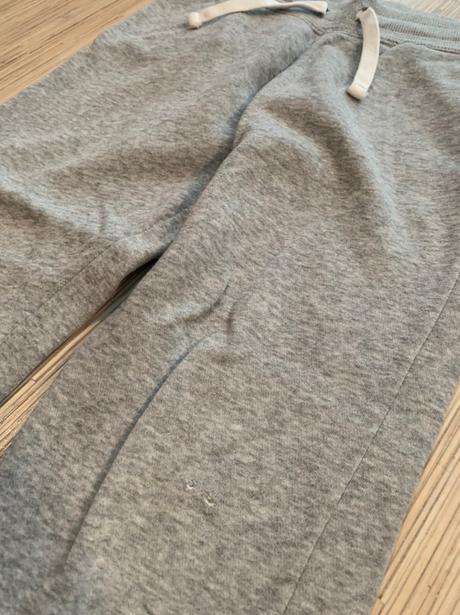 Bledo sive teplaky 122, h&m,122