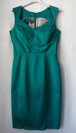 Pekné spoločenské šaty, 36