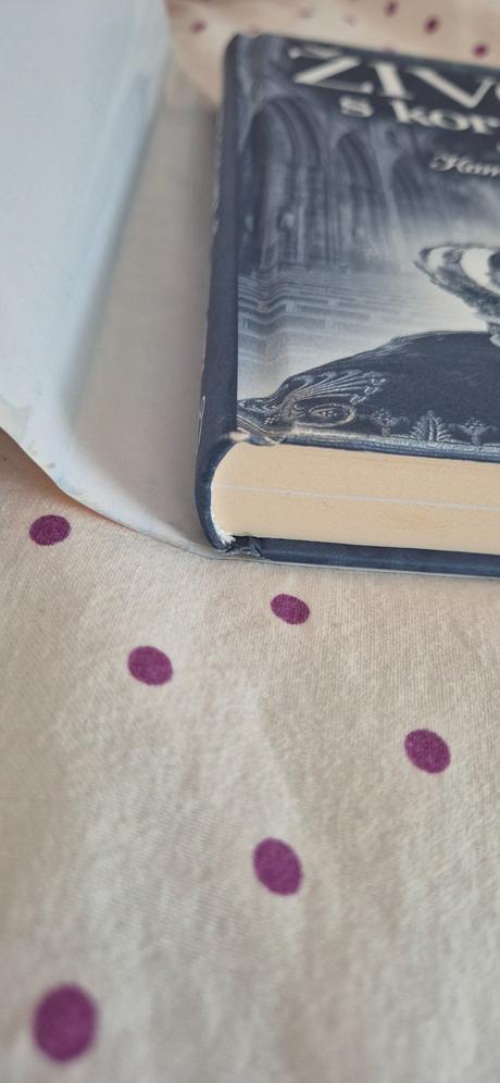 Kniha život s korunou, 