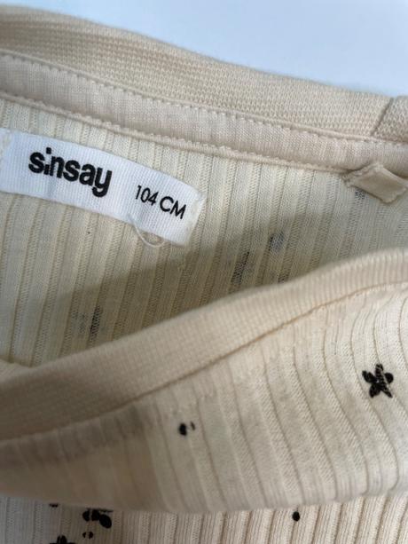 Vrúbkované tričko s hviezdičkami, sinsay,104