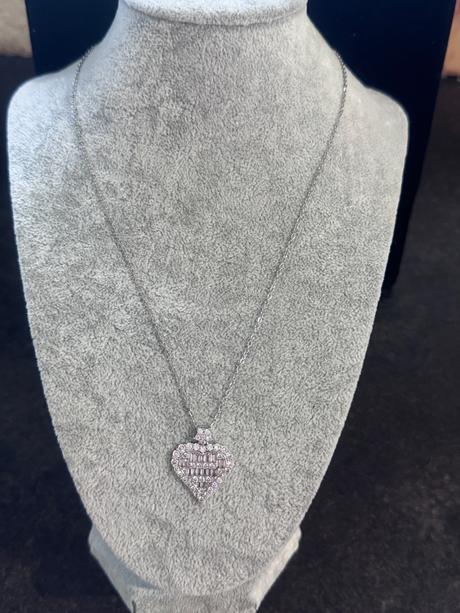 Retiazka s príveskom srdiečko,