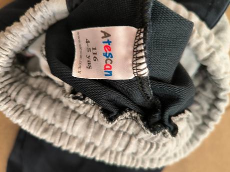 Chlapčenské tepláky, 116