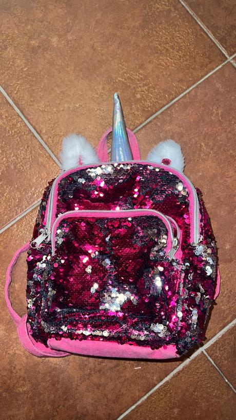 Jednorožcový ruksak, 