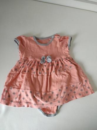 Body so sukničkou, 80